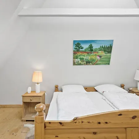 Feriehus 2 Bedroom Cozy In